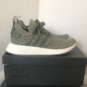 Olive x Pink NMD_R2s